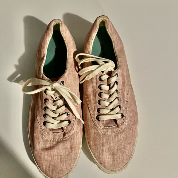 COPY - 3/$10. Men’s sneakers 101/2 - Picture 7 of 9